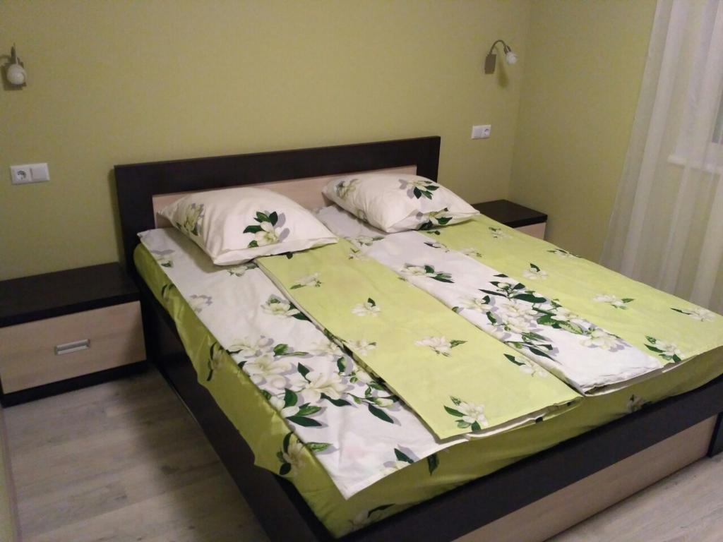 Comfort Apartment On Bogdanivska Street 7B Kyiv Exterior foto