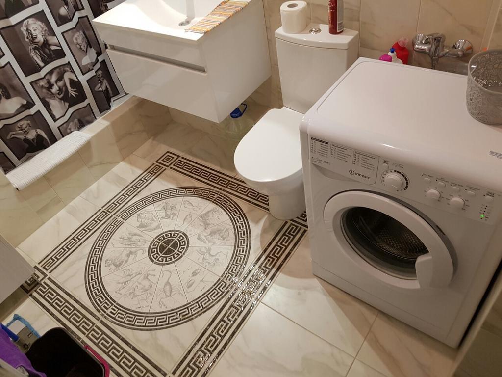 Comfort Apartment On Bogdanivska Street 7B Kyiv Exterior foto