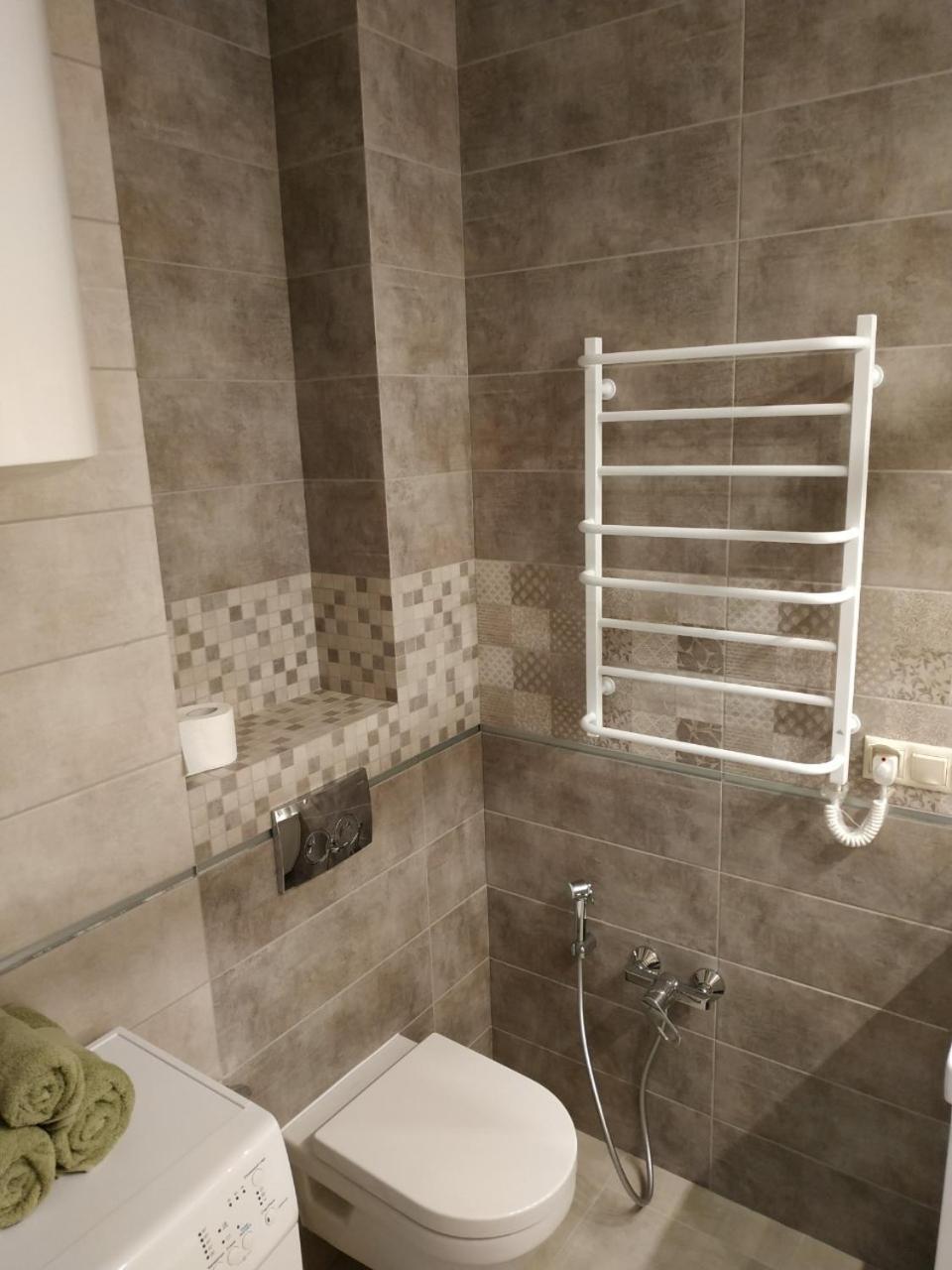 Comfort Apartment On Bogdanivska Street 7B Kyiv Exterior foto