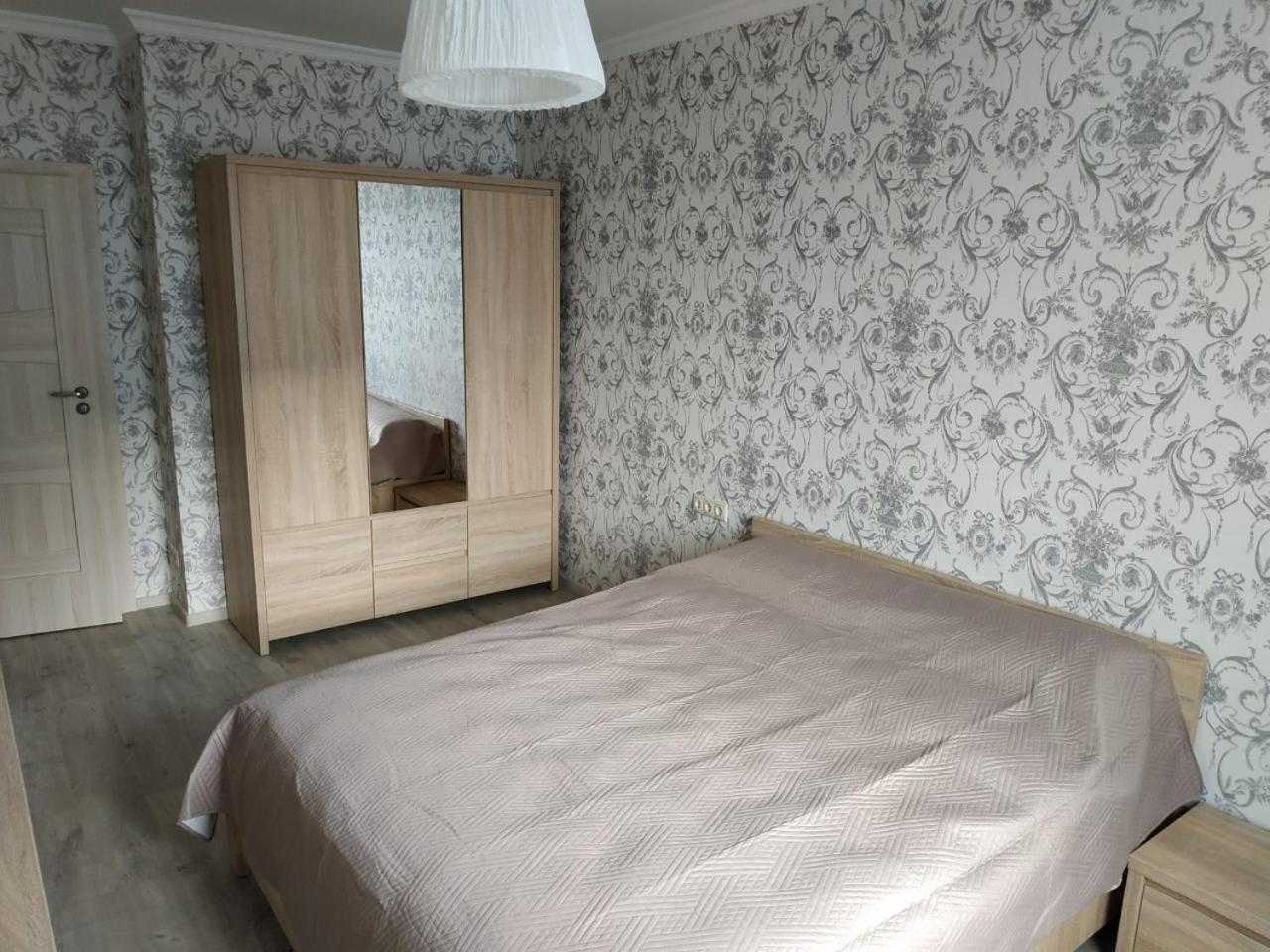 Comfort Apartment On Bogdanivska Street 7B Kyiv Exterior foto